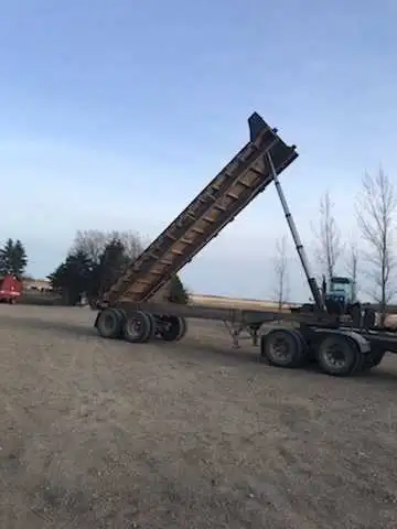 Cancade Flat bed dump trailer, in good shape 17,500obo Call or message 431-7️⃣3️⃣8️⃣-9193 (Will use...
