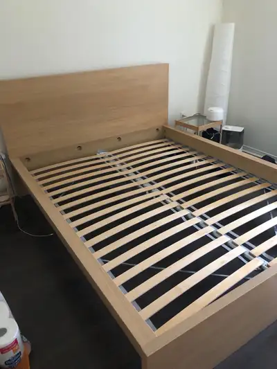 Queen sized malm bed with slats 