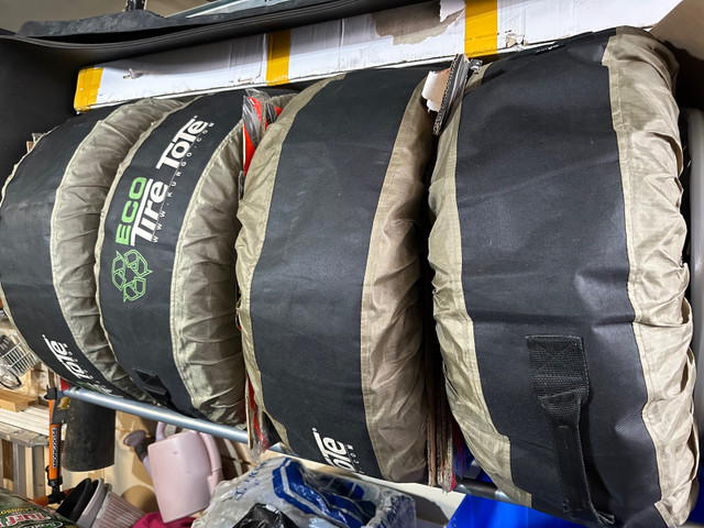 Tire Tote Bags in Other in Hamilton - Image 2