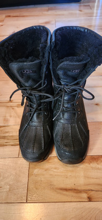 UGG Adirondike III boots 8.5 (made small) for women