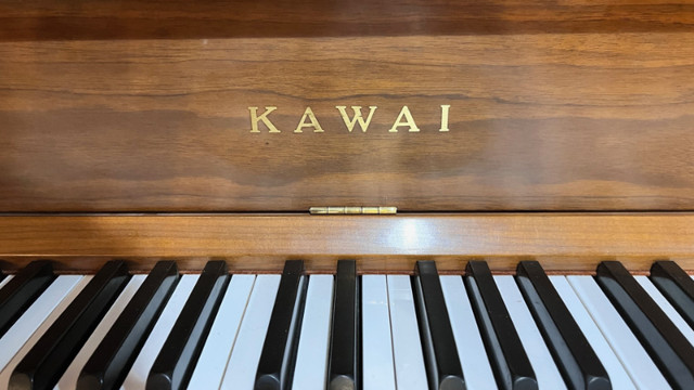 Pianos droits Kawai UST-7 institutionnels, chez Piano Bessette dans Pianos et claviers  à Ouest de l’Île - Image 3