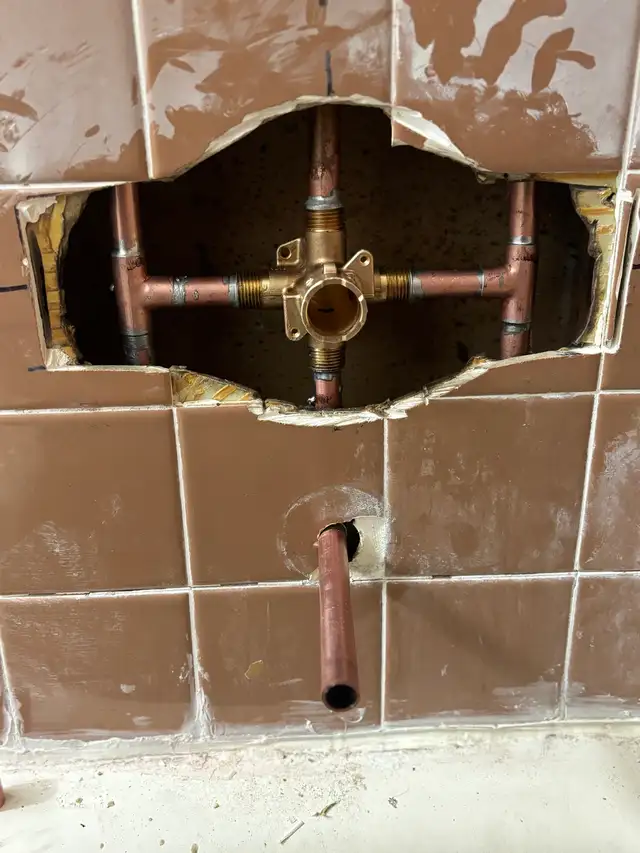 Experienced Plumber – Pumps, BWV & Repairs / Plo