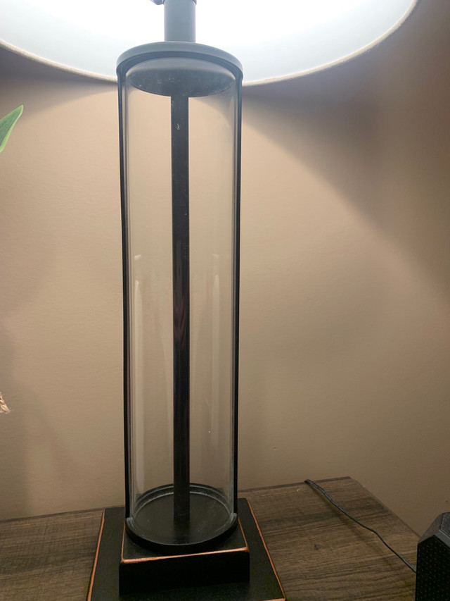 Table lamp in Indoor Lighting & Fans in Regina - Image 4