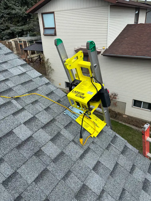 unused Ladder Lift !! in Ladders & Scaffolding in Saskatoon - Image 5