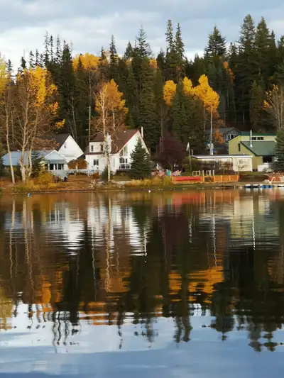 Beautiful Cluculz Lake Front Year Round Home; desired level property to the lake, unique outdoor ent...