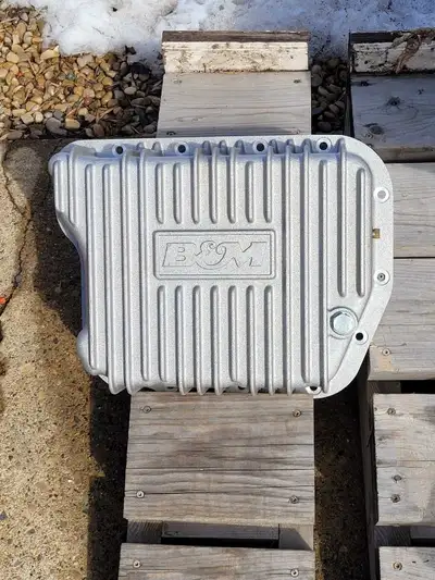 B&M deep transmission pan, fits 727 torqueflite. Part #10280 As new condition