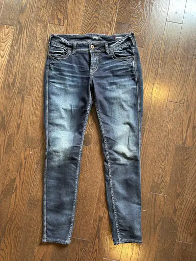 Worn once! Silver Suki jeans size 31, View more