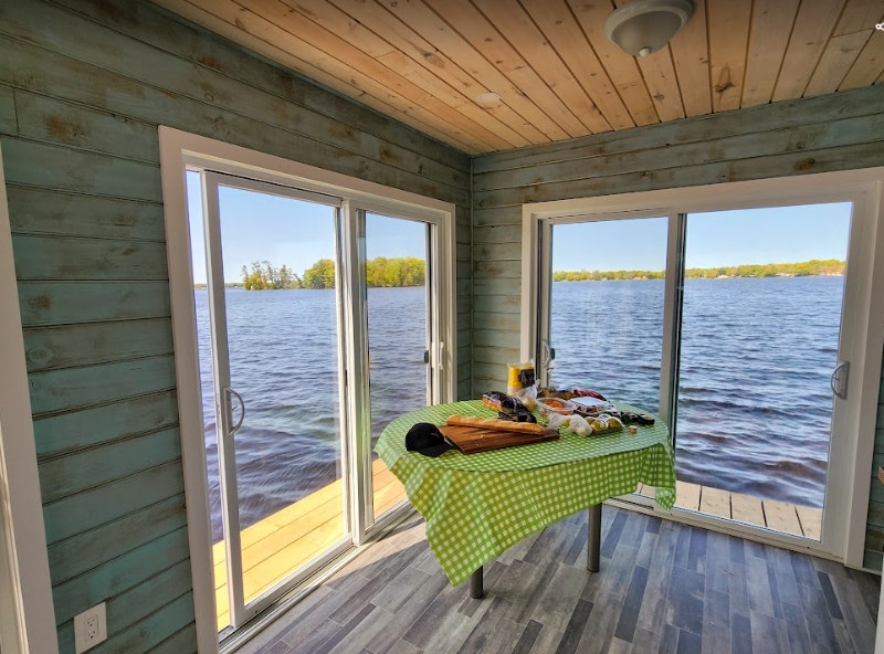Muskoka Trent Severn Gloucester Pool Cottage. New construction