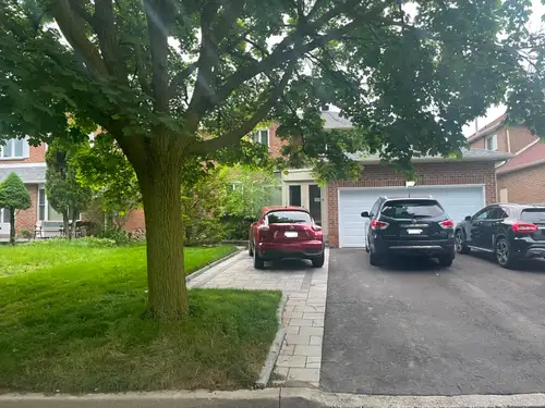 *2 year Old* Legal Walkout, separate entrance, 2-bedroom Basement Apartment located in a friendly ne...