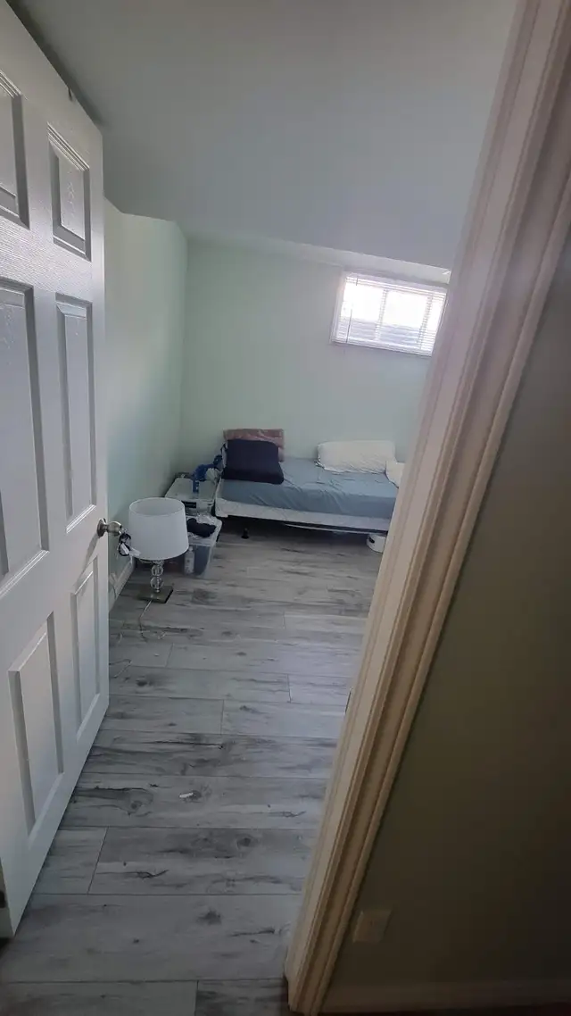 3 room basement, 1 room available NO PARKING