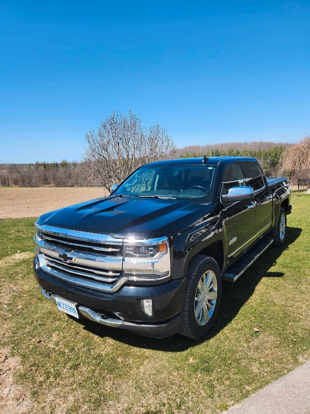 2018 Chevy Silverado 1500 High Country 4x4 in Cars & Trucks in Grand Bend - Image 2