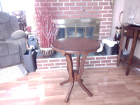 Side/end table