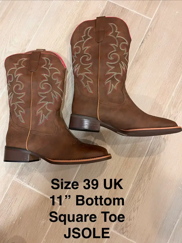 Brand NEW Women Boots — Cowboy Western Fringe Crocodile Heels in Women's - Shoes in City of Toronto - Image 5