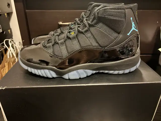Jordan 11 Gamma Blue size 10.5 in Men's Shoes in City of Toronto - Image 6