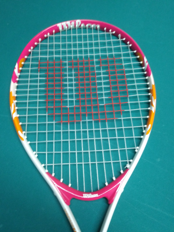 Tennis racquet in Tennis & Racquet in Hamilton - Image 2