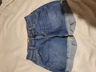 Size 0 jeans shorts $12 sf home