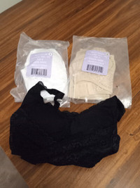3 no wire, full support Bras: White, Tan, and Black, Size Small