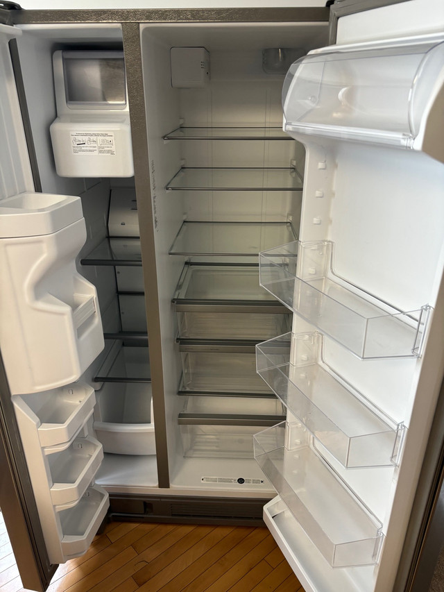 Whirlpool side by side refrigerator  in Refrigerators in Edmonton - Image 2
