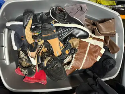 wholesale preowned shoes sneakers boots men’s ladies kids , View more