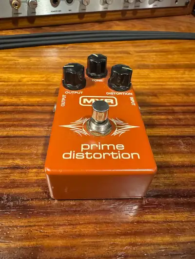 Jim Dunlop MXR Prime Distortion. Big 80’s arena rock. Has some wear but works great.