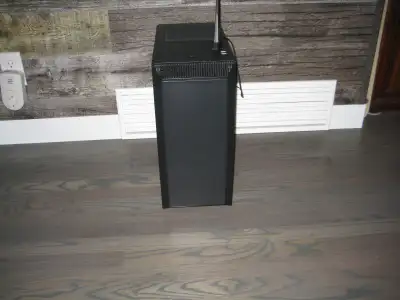 Core I 7 8700k processor 3.7 ghz. 16 gb ddr4 ram 2666 mhz. asus r.o.g. strix wifi z370 motherboard....
