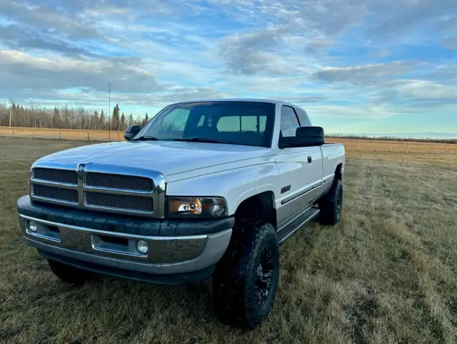 1999 Dodge Ram 2500 SLT 4x4 – 5.9L Cummins Diesel