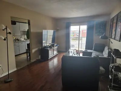 $1950 + utilities Looking for a place ASAP? This bright, clean, and spacious 2-bedroom unit is ready...