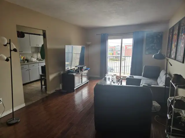 AVAILABLE NOW – 2 BEDROOM APARTMENT IN KITCHENER (27 Secord Ave in Long Term Rentals in Kitchener / Waterloo - Image 2