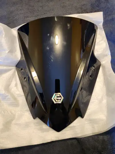 Emmo Zone wind shield, View more