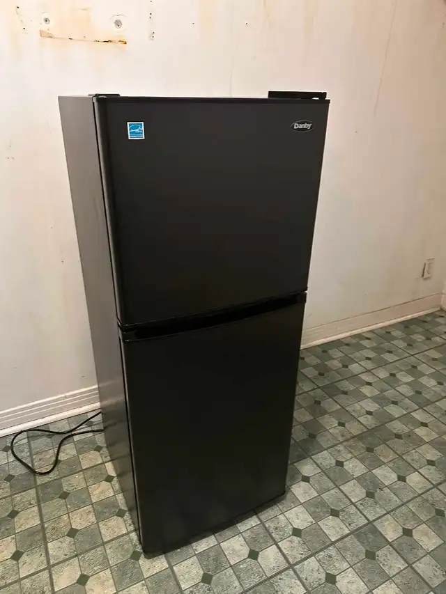 Réfrigérateur  in Refrigerators in City of Montréal - Image 3