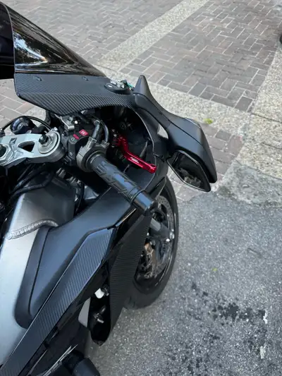 Looking to buy a right side mirror for a 2011 cbr1000rr . 2008-2012 should fit. Please contact me if...