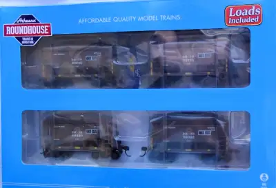 by Athearn Roundhouse: HO Scale 4 pack of DMIR 24 ft Ore Cars with loads (Duluth, Missabe, Iron Rang...
