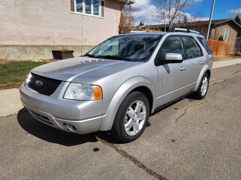 2007 Ford Freestyle Limited 7 Passenger