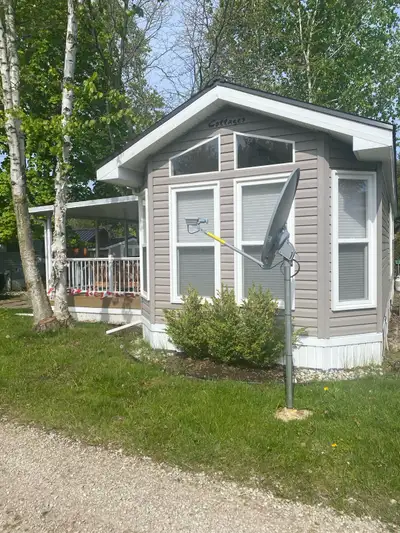 I have a 2007 Nothlander Cottager park model trailer for sale. located on site 415 in Holiday Park,...