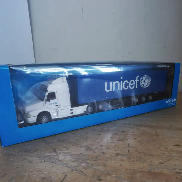 Volvo UNICEF SupplyTransport Truck | Arts & Collectibles | City of