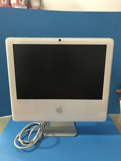 IMac 17” Core2 Duo 2Gb Ram 150HDD in Great condition $299 Pick at 253 South Park Road (L3T 0B4) If i...