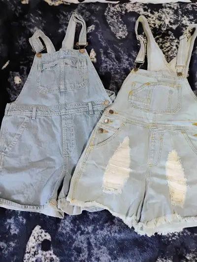 lot de vêtements pour femmes , View more