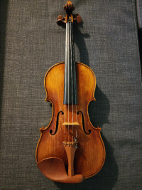 Professional Violin and Violin Bow, lots of FREE extras!!!