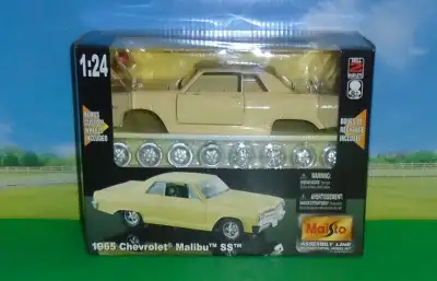 Modèle Maisto Diecast...De la série "Assembly Line"...De ma collection...Chevrolet Malibu 1965 SS fl...