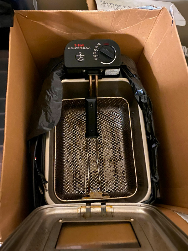 Tfal Ultimate EZ Clean Deep Fryer w/Oil Filter, Stainless Steel