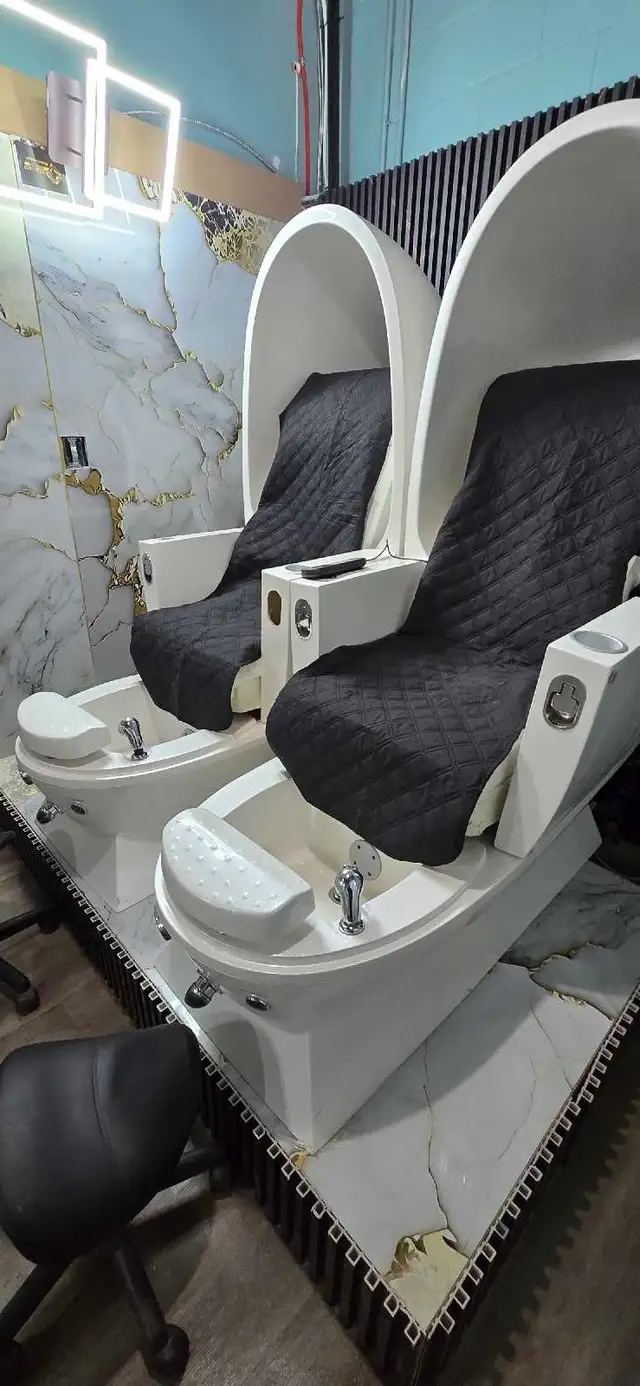 Manicure & Pedicure Space for Rent in Commercial & Office Space for Rent in City of Toronto - Image 3