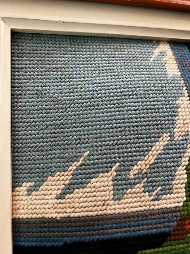 Vintage Bavarian Needlepoint Wall Art – Wooden Frame in Arts & Collectibles in Gatineau - Image 7