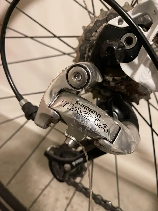 Road bike for sale in Road in Calgary - Image 5