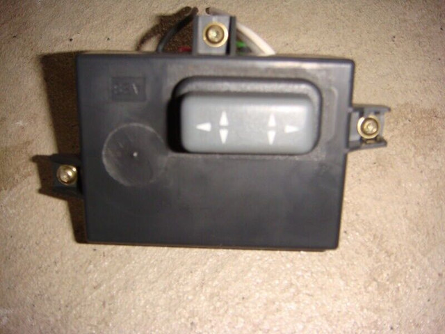 Pontiac Grand Prix drivers seat power switch in Other in Mississauga / Peel Region - Image 2