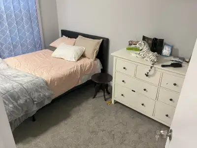 2 Female room mates needed 975 and 875 close to MacIsland