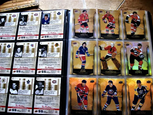 CARTES HOCKEY CARD, SÉRIE   100+15  CARTES TIM HORTONS LÉGENDE in Arts & Collectibles in Laval / North Shore - Image 2