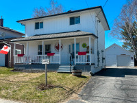 Wonderful 3 Bedrooms, 1.5 Baths, 2 Storey Home!