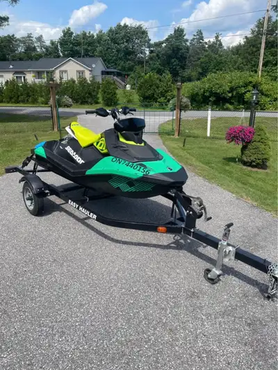 ** Wanting a quick sale ** 2021 Seadoo Spark trixx 2 up Purchased from dealership with 6yr warranty....