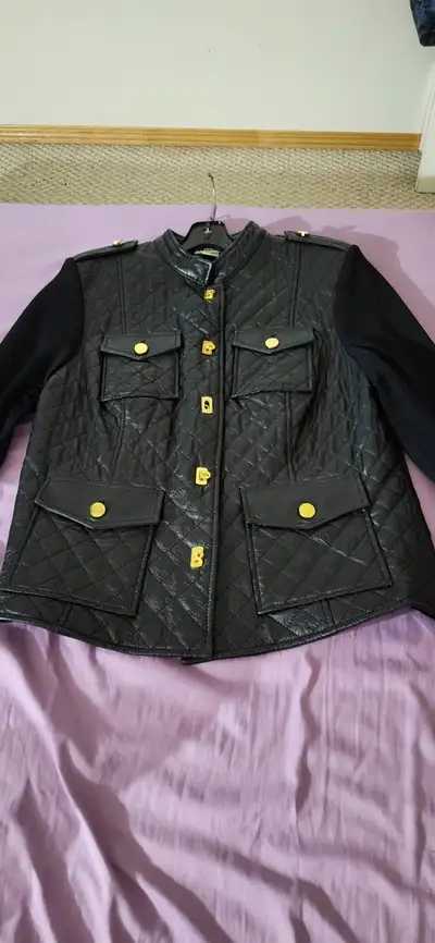 Excellent condition Nygard Petite Size L Black jacket, View more