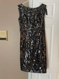 Beautifully Sequinned Dress in Grey/Black S8